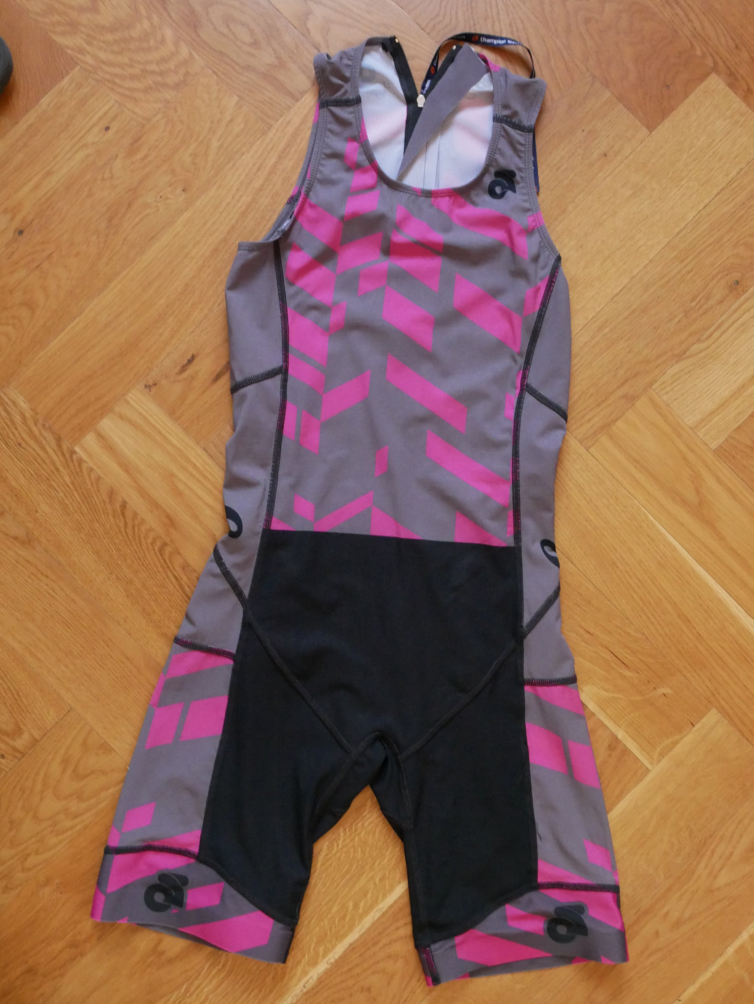 Apex Women Elite Tri Suit (grey-pink/back zipper)